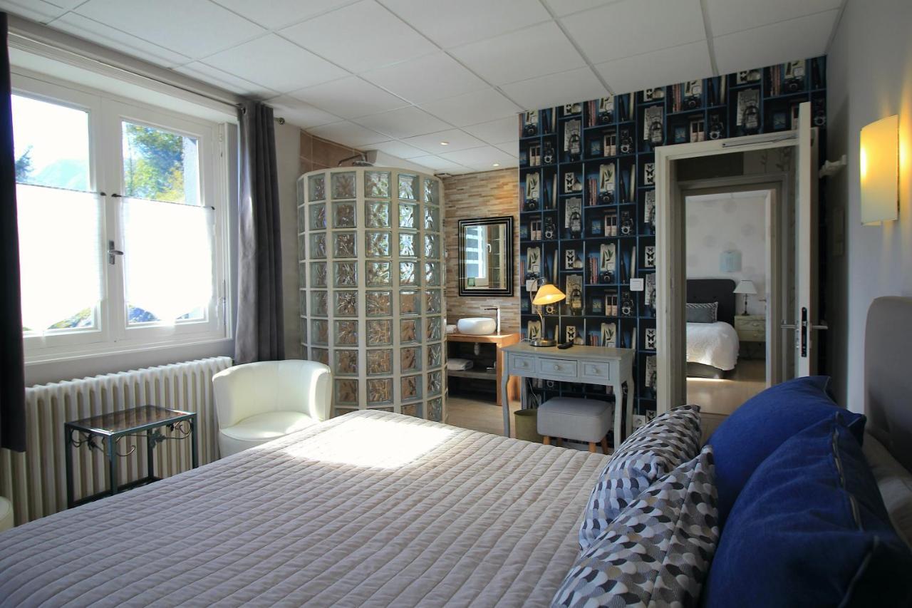 Logis Hotel L'Ayguelade Bielle Екстер'єр фото