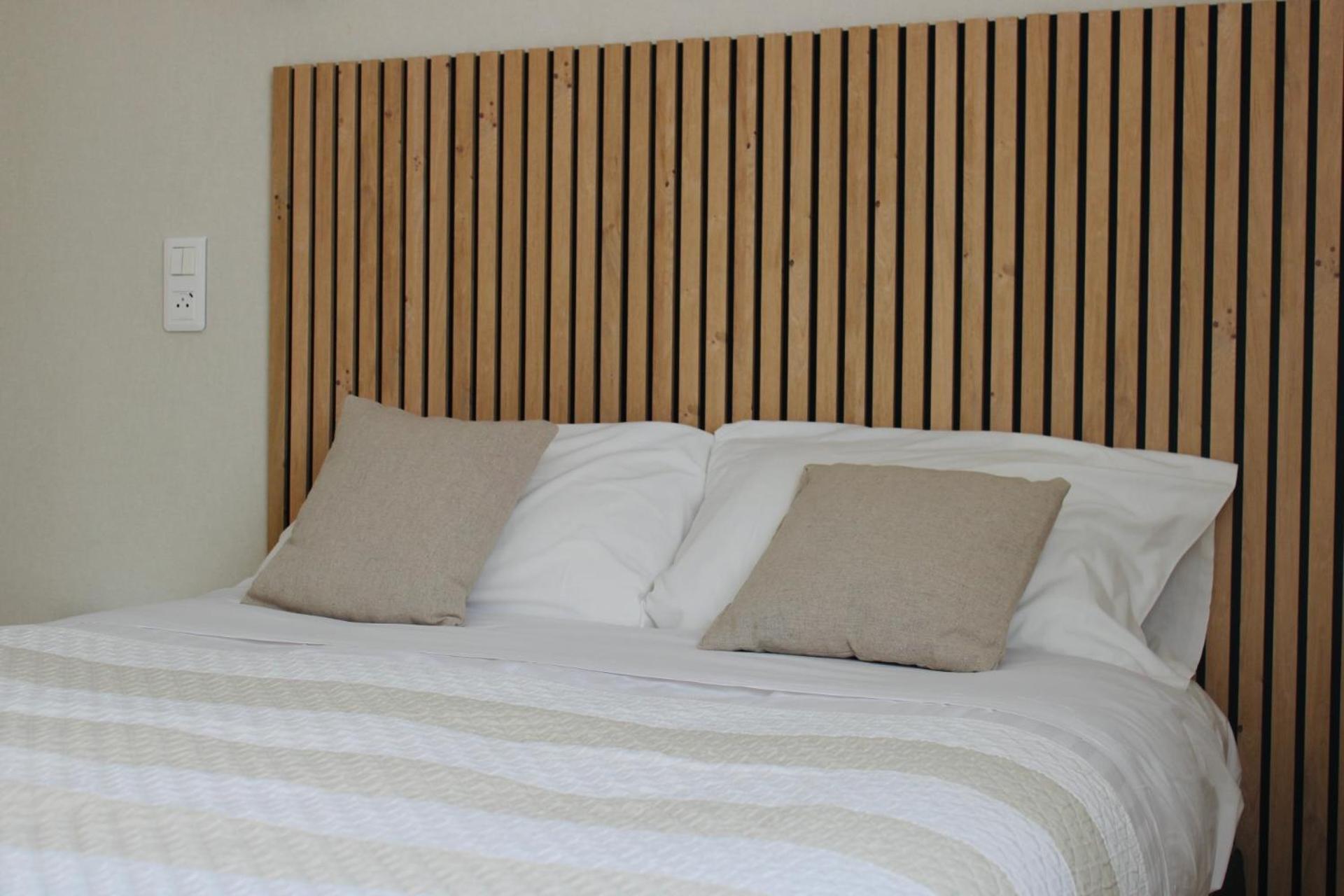 Logis Hotel L'Ayguelade Bielle Екстер'єр фото
